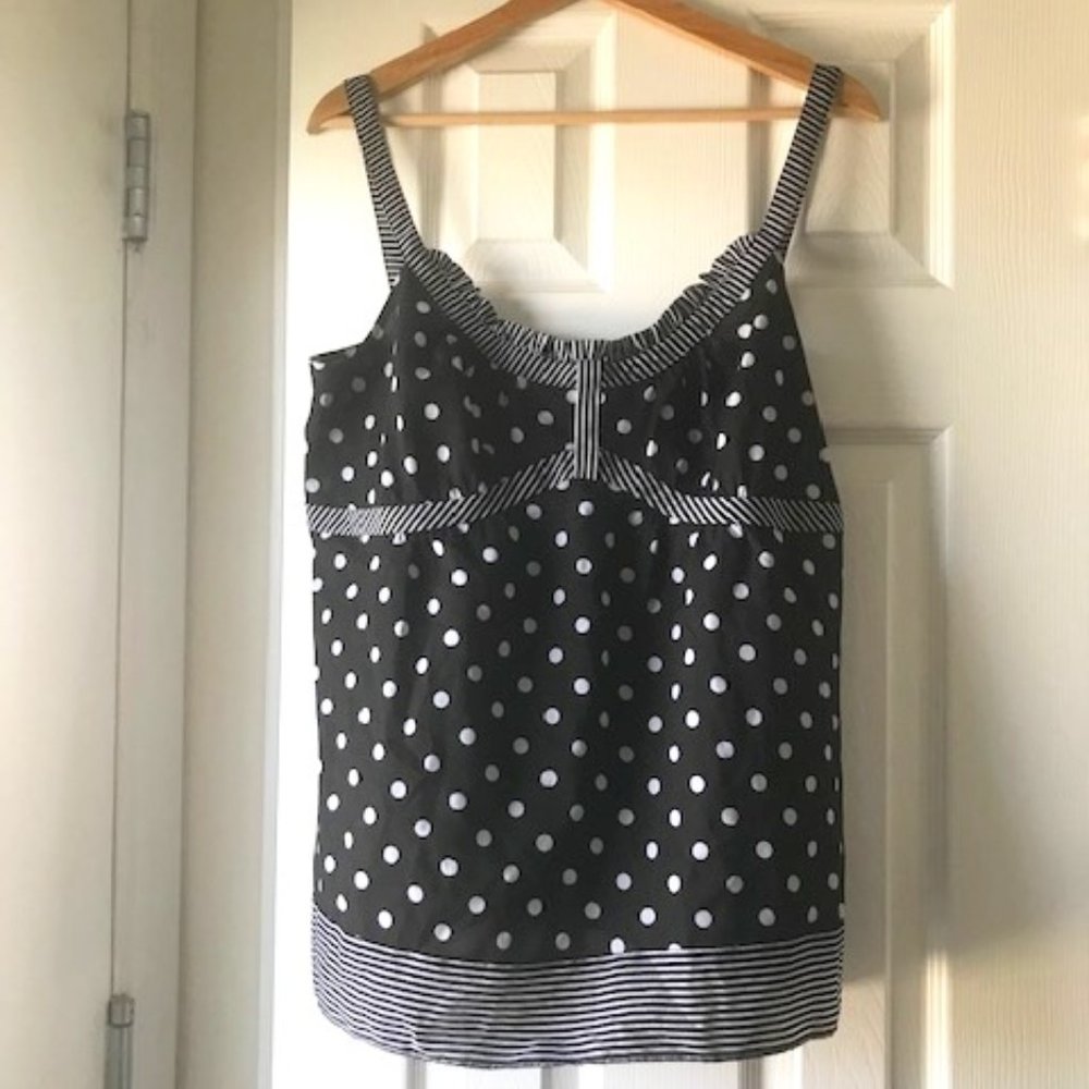 Ann Taylor Loft black white sleeveless ruffle tank